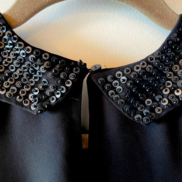 For holidays!Ann Taylor Petite XSP Black Sleeveless Top w/Collar Embellishment! - Picture 3 of 5